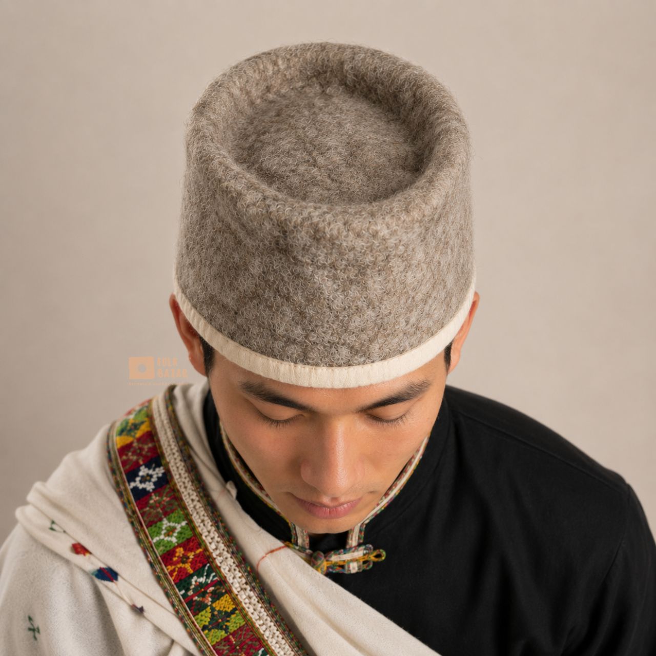 Men Gurung Topi
