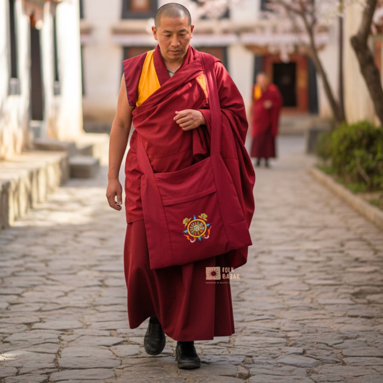 Jhola for Lama, Monk