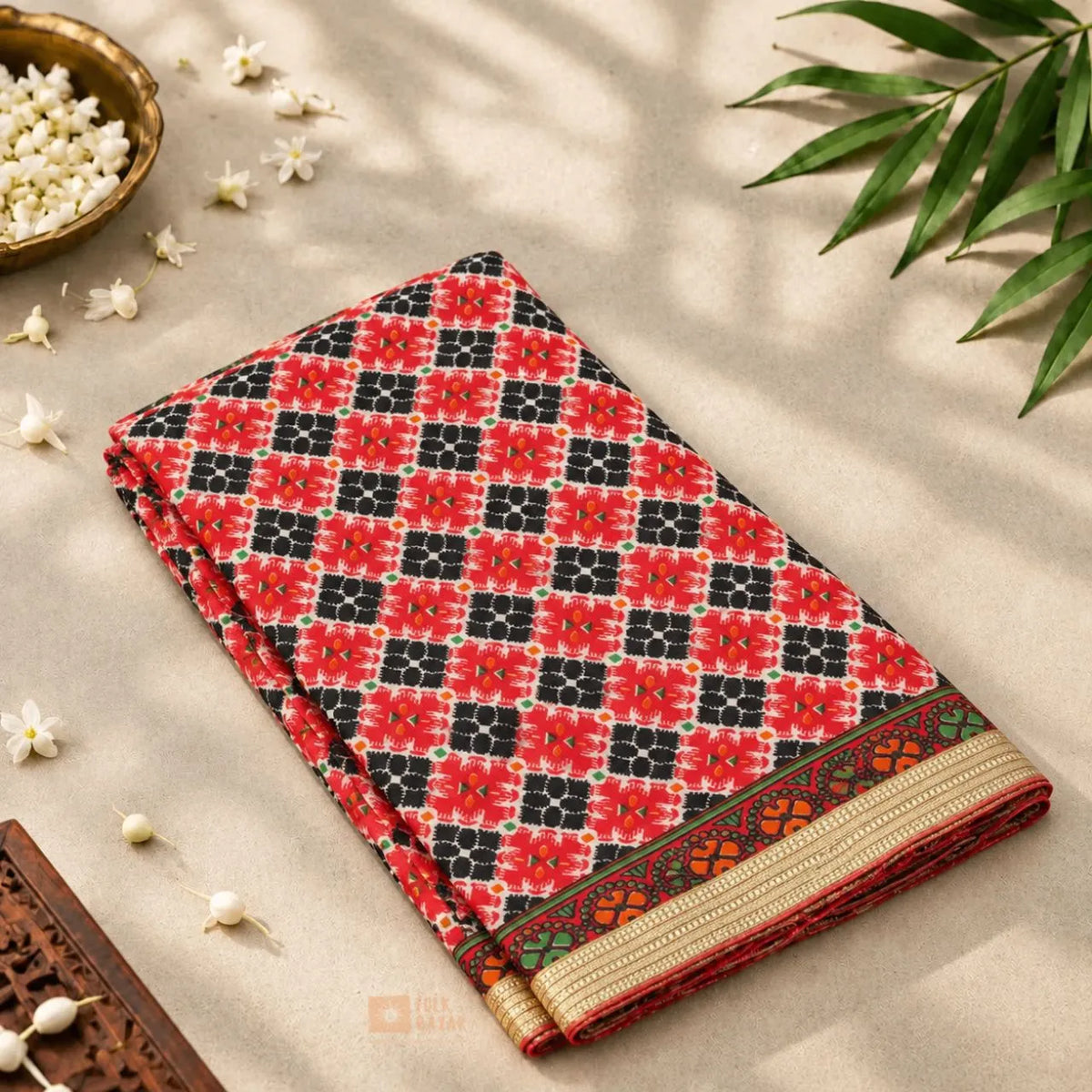 Dhaka Saree with Blouse Piece