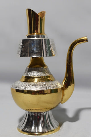 Brass Casted Bhumpa with Gold and Silver Colour Polish